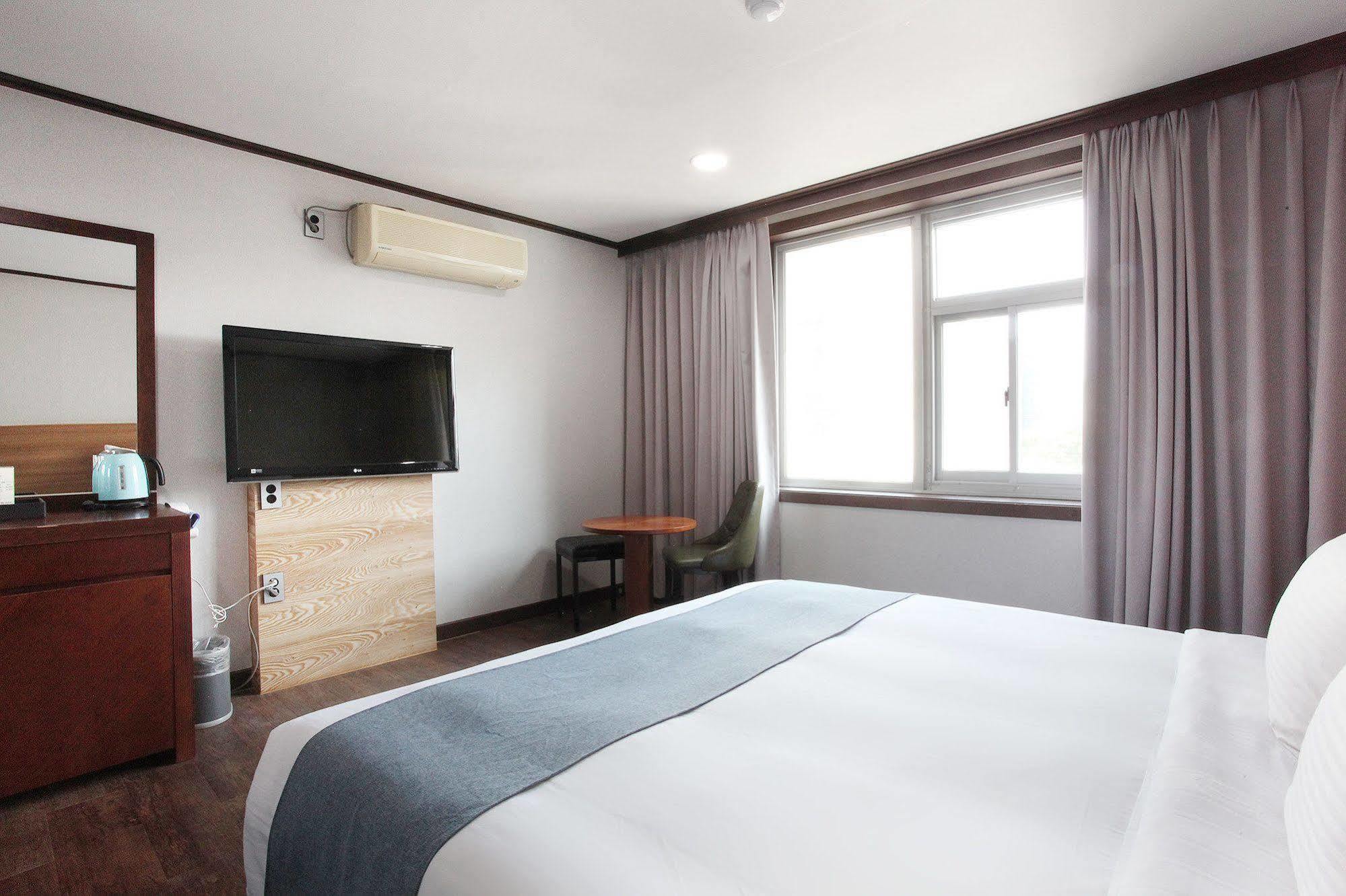 Noblesse Hotel Jeju Eksteriør billede
