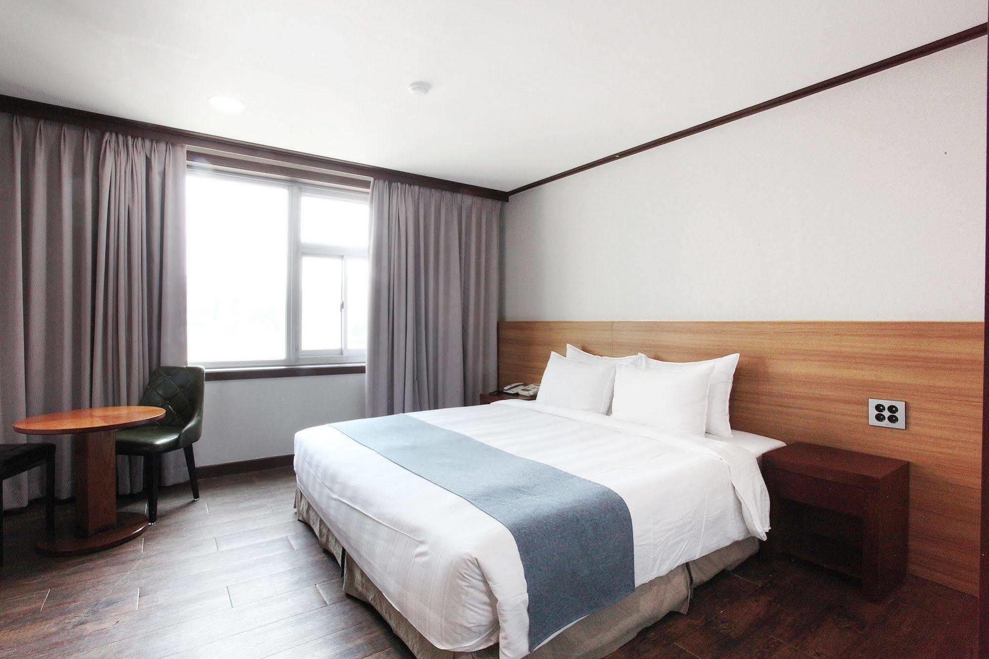 Noblesse Hotel Jeju Eksteriør billede