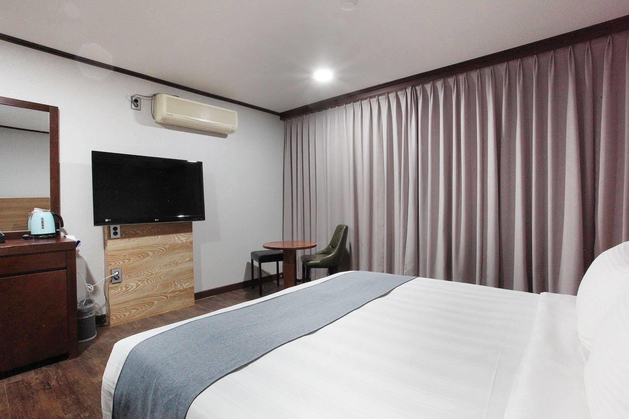 Noblesse Hotel Jeju Eksteriør billede