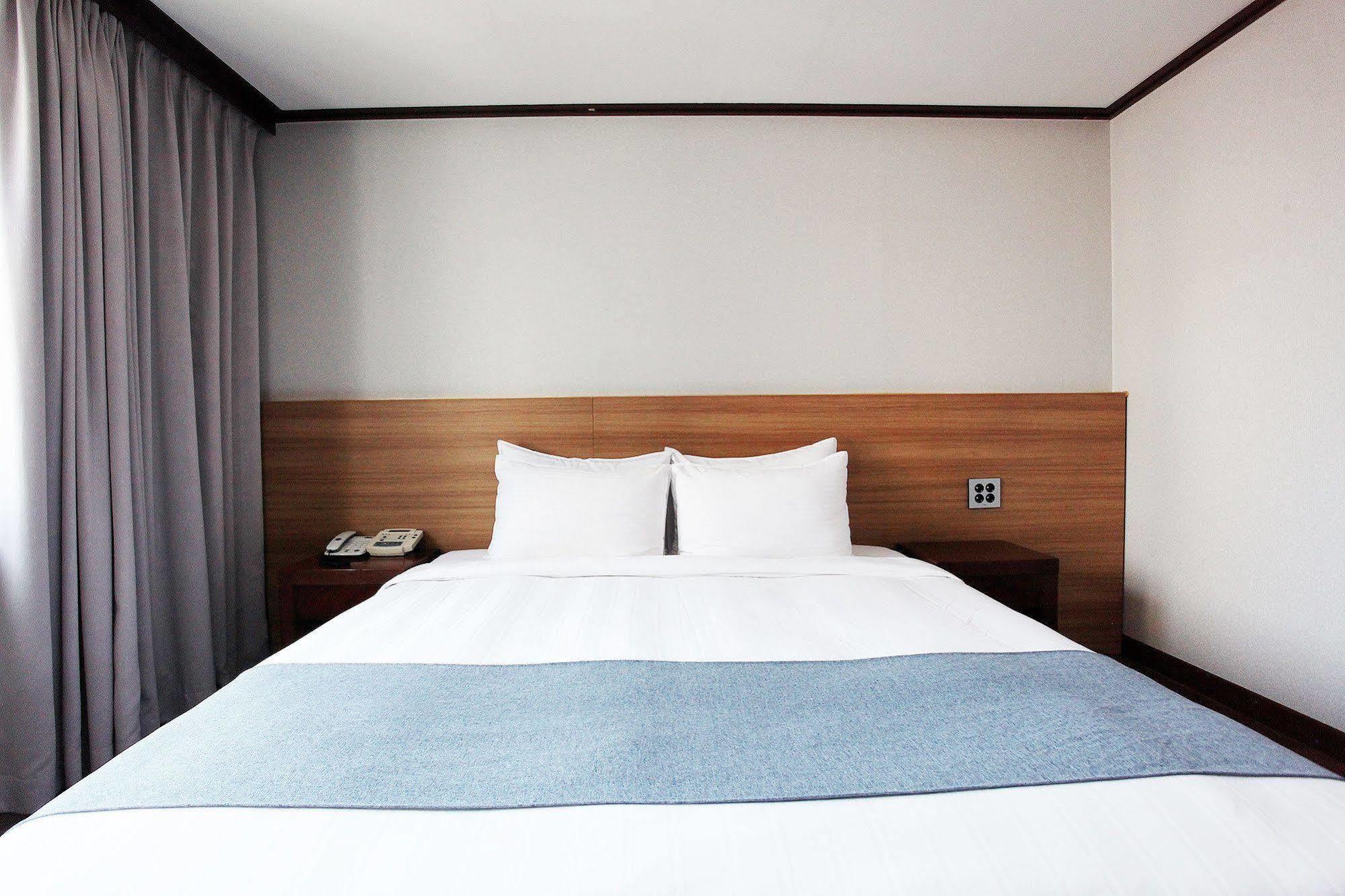Noblesse Hotel Jeju Eksteriør billede