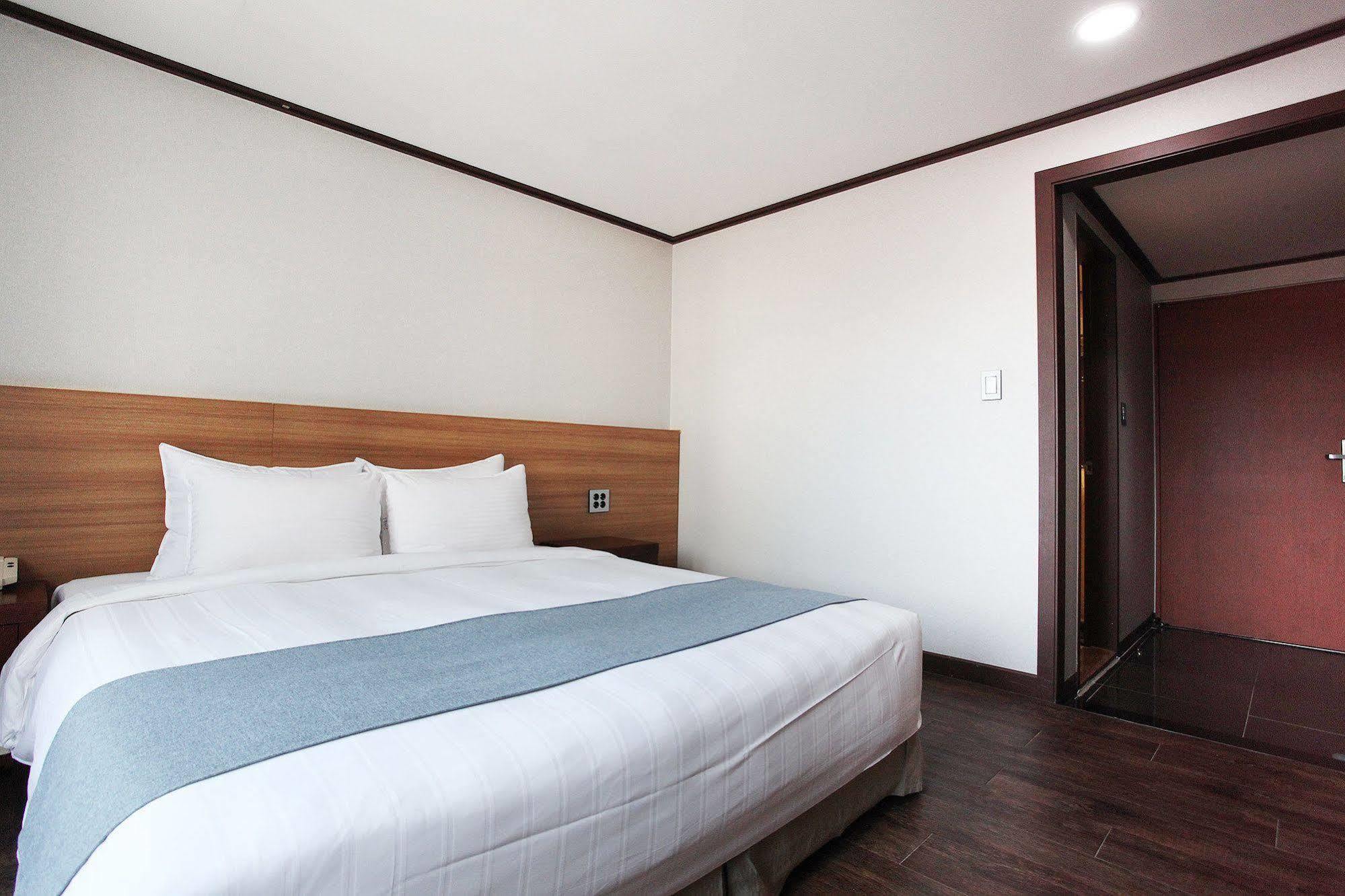 Noblesse Hotel Jeju Eksteriør billede