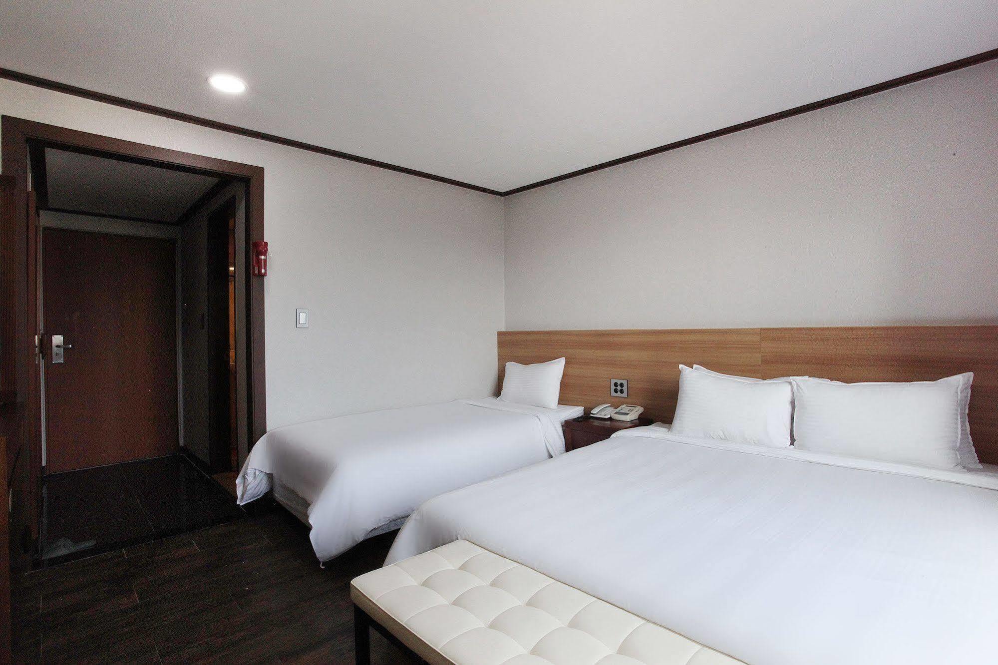 Noblesse Hotel Jeju Eksteriør billede
